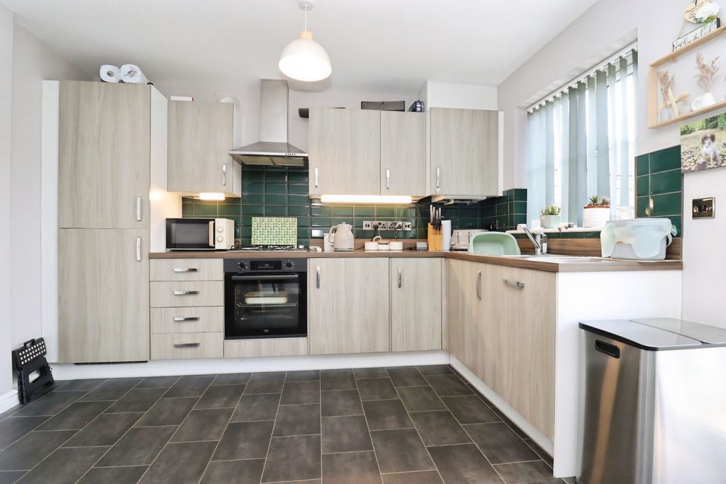 Property photo 3 of 18 271Ffb12-Img_1116