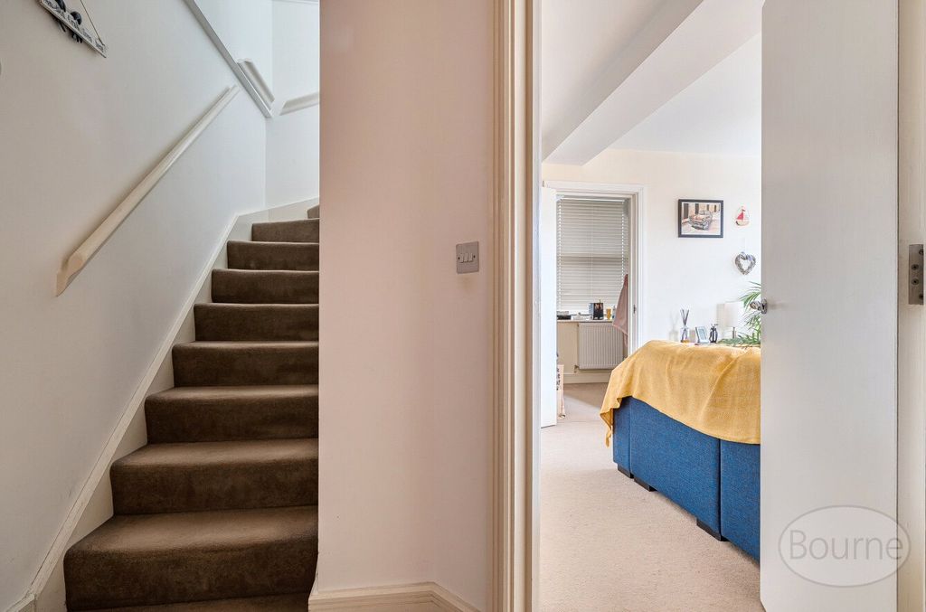Additional image 18 of 2 bed flat for saleStation Road, Liphook, Hampshire GU30