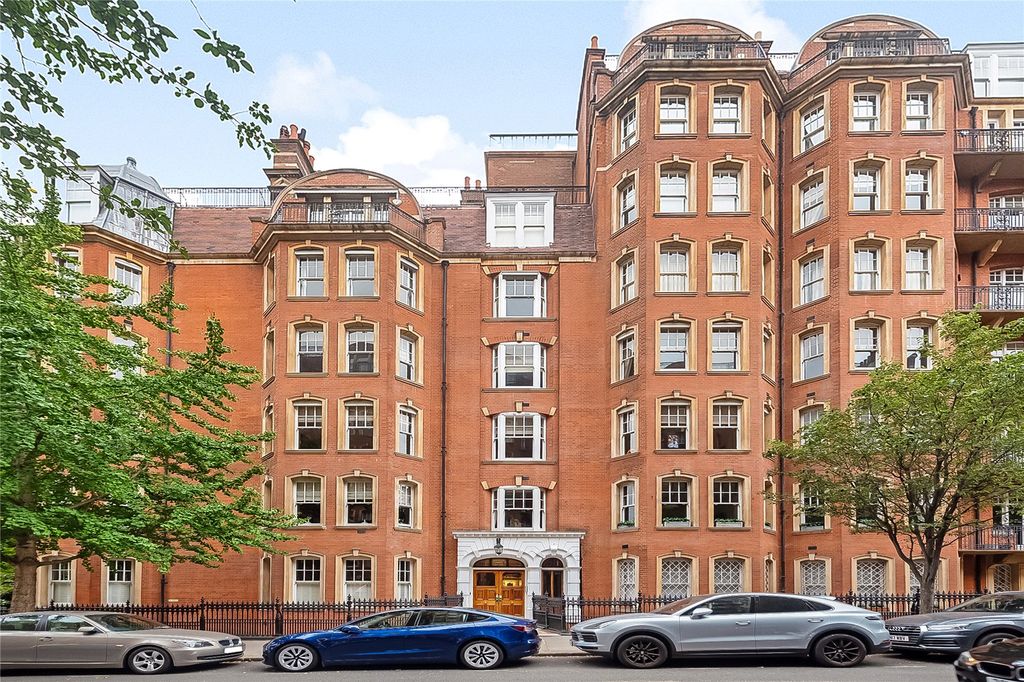 Property photo 1 of 12 Exterior