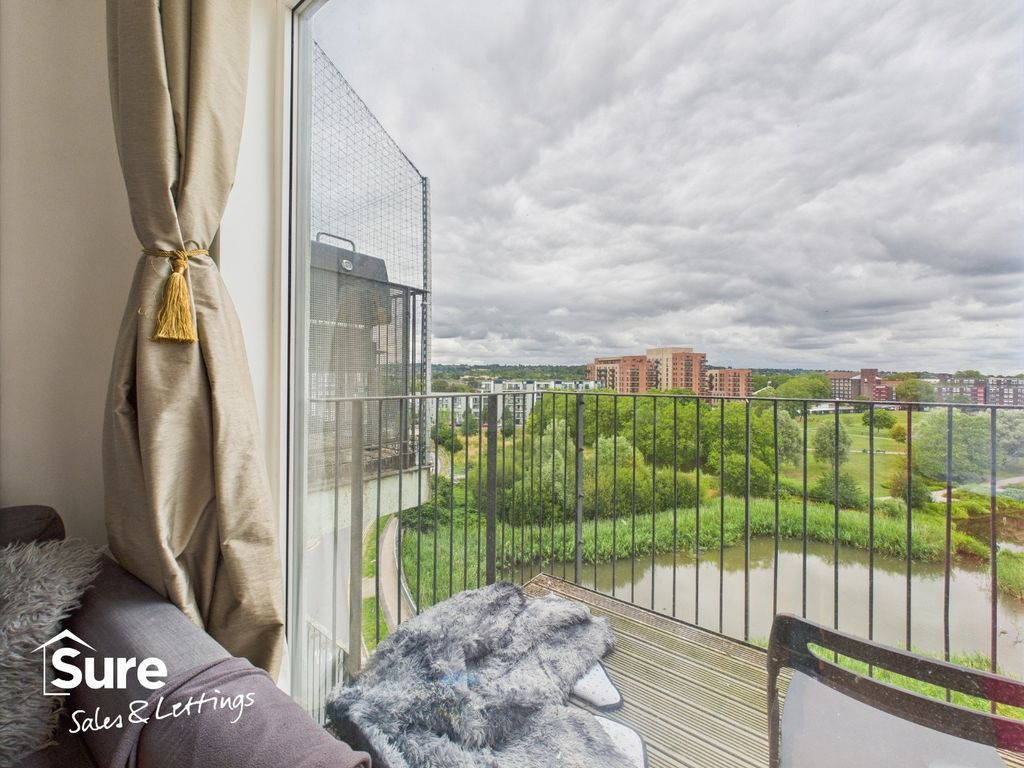 Property photo 2 of 28 4384973