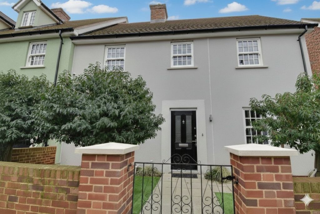 Property photo 1 of 13 827 829