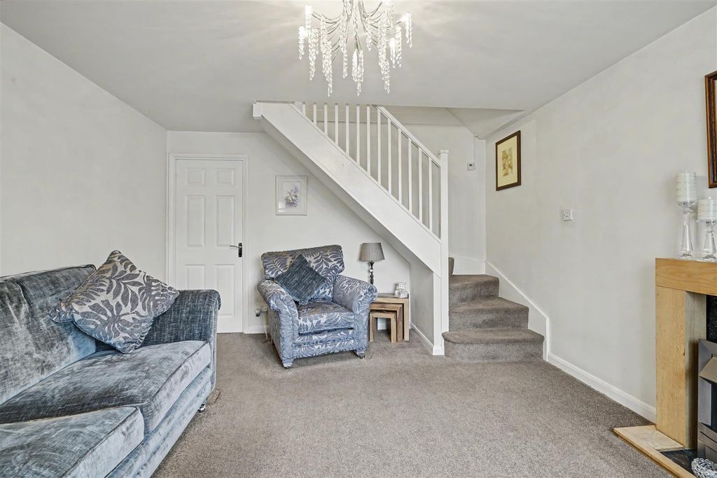 Property photo 2 of 12 Living Room