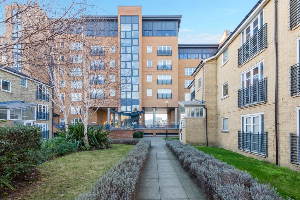 Property photo 1 of 2