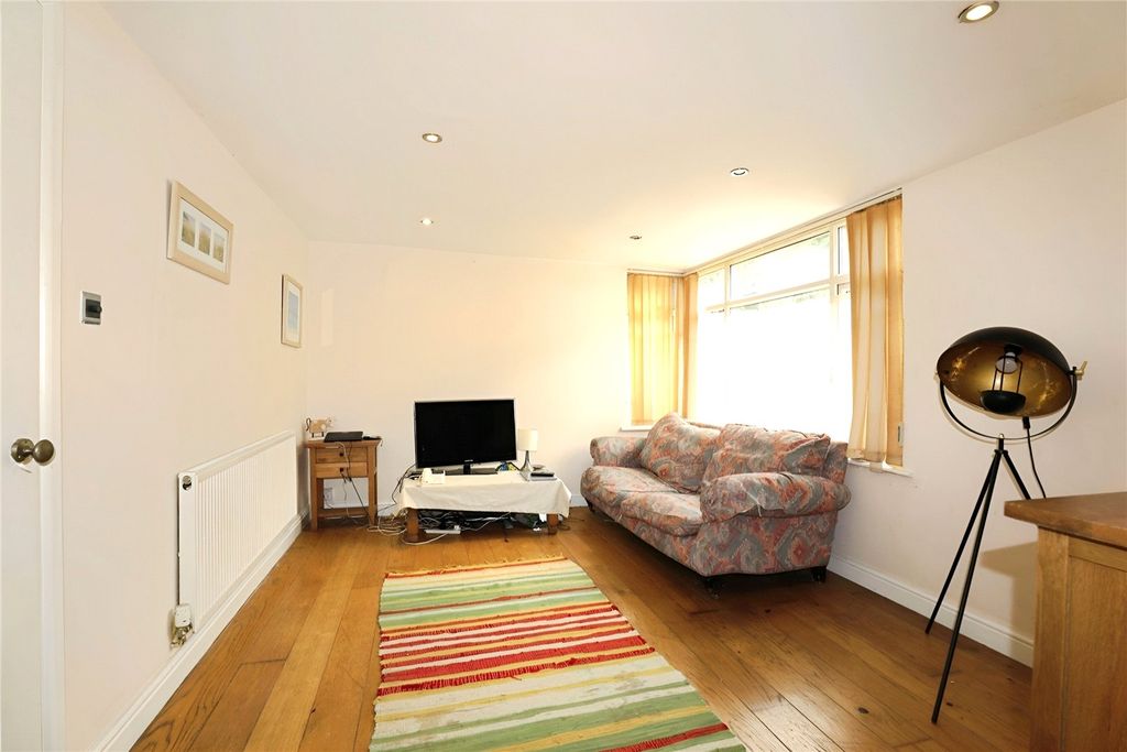 Property photo 3 of 10 Living/Dining Room