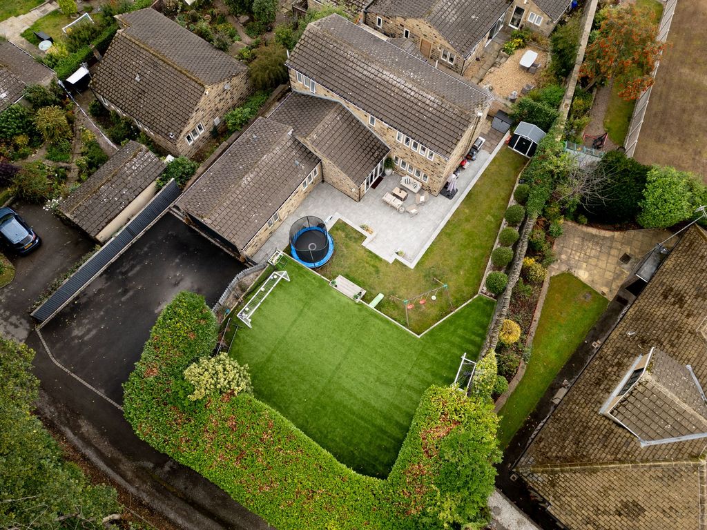 Property photo 2 of 53