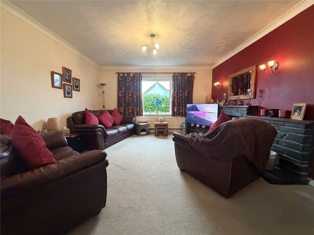 Property photo 3 of 14 Picture No. 33