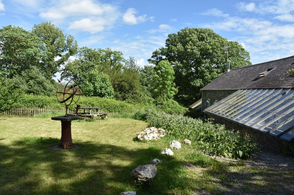 Property photo 2 of 41