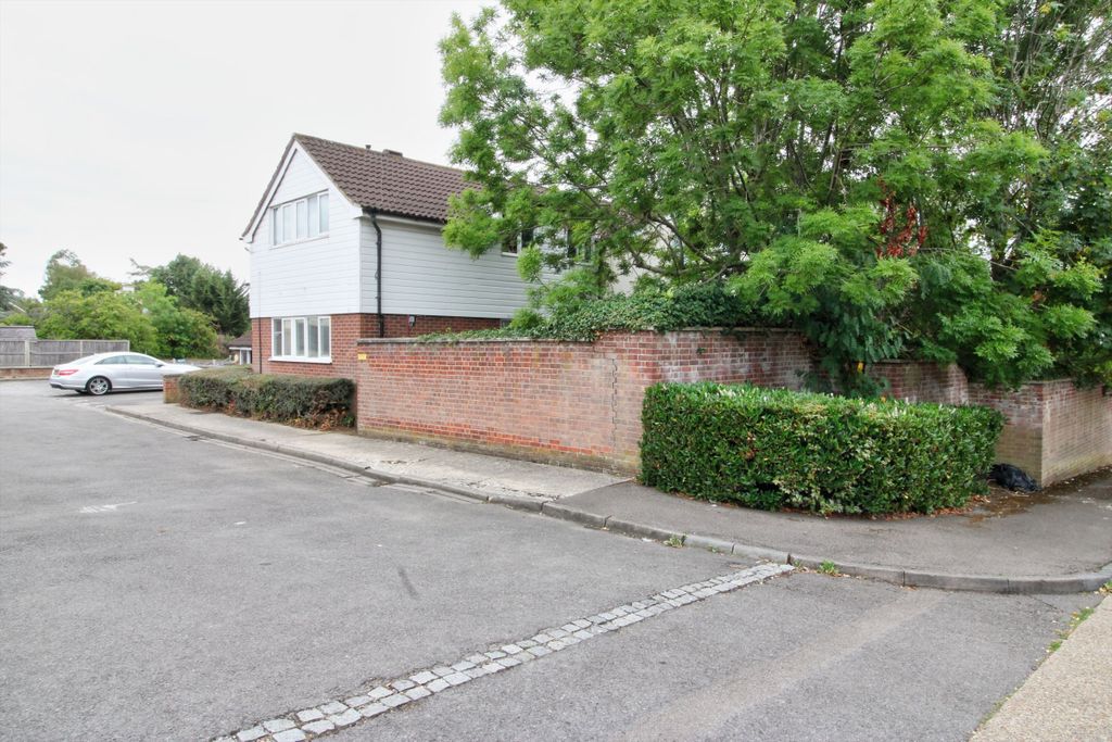 Property photo 2 of 14