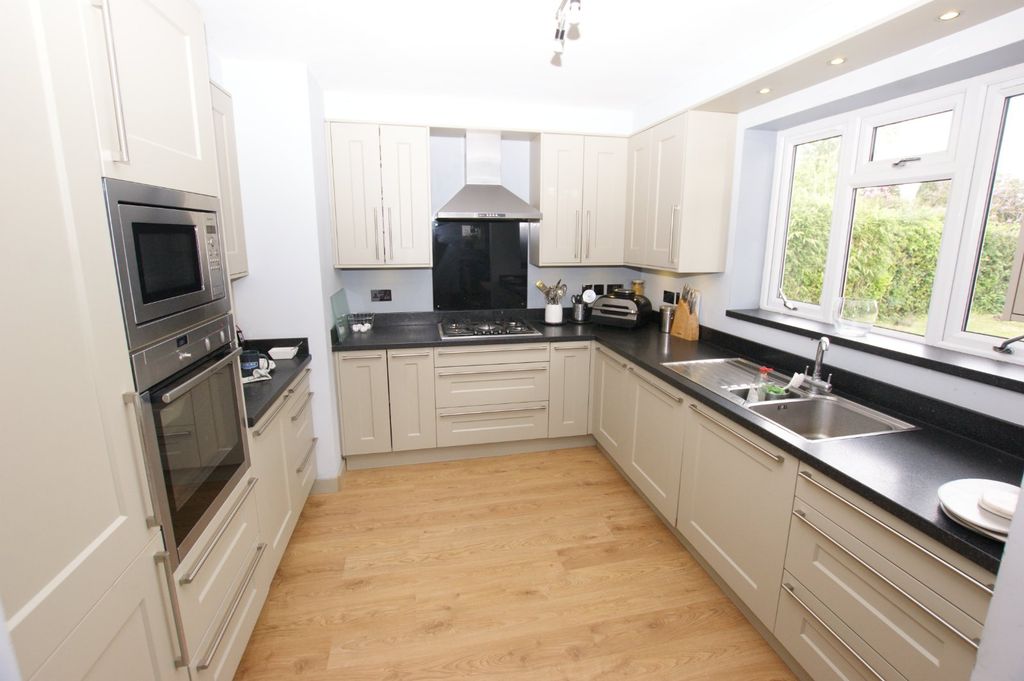 Property photo 2 of 11 Picture No. 04