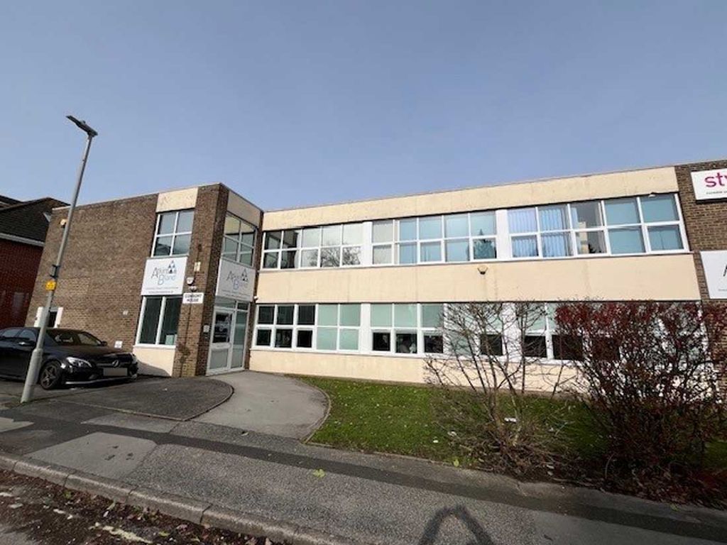 Property photo 1 of 6