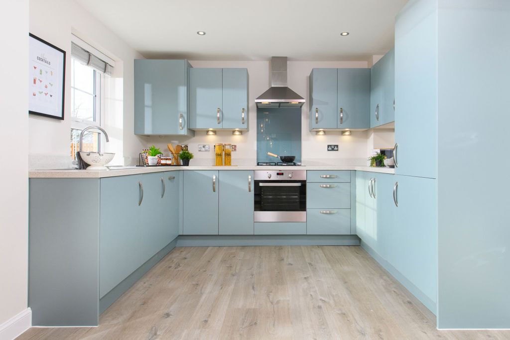 Property photo 2 of 8 Lancaster Gardens Maidstone Show Home