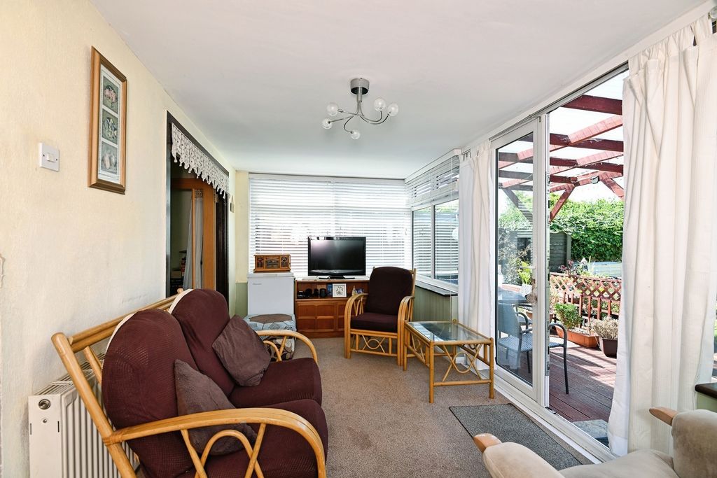 Property photo 3 of 12 Pbox-Img.Jpg