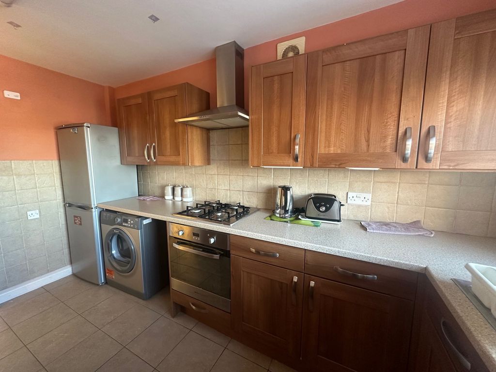 Property photo 3 of 9 Bedroom 1