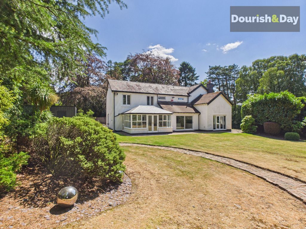 Property photo 1 of 40