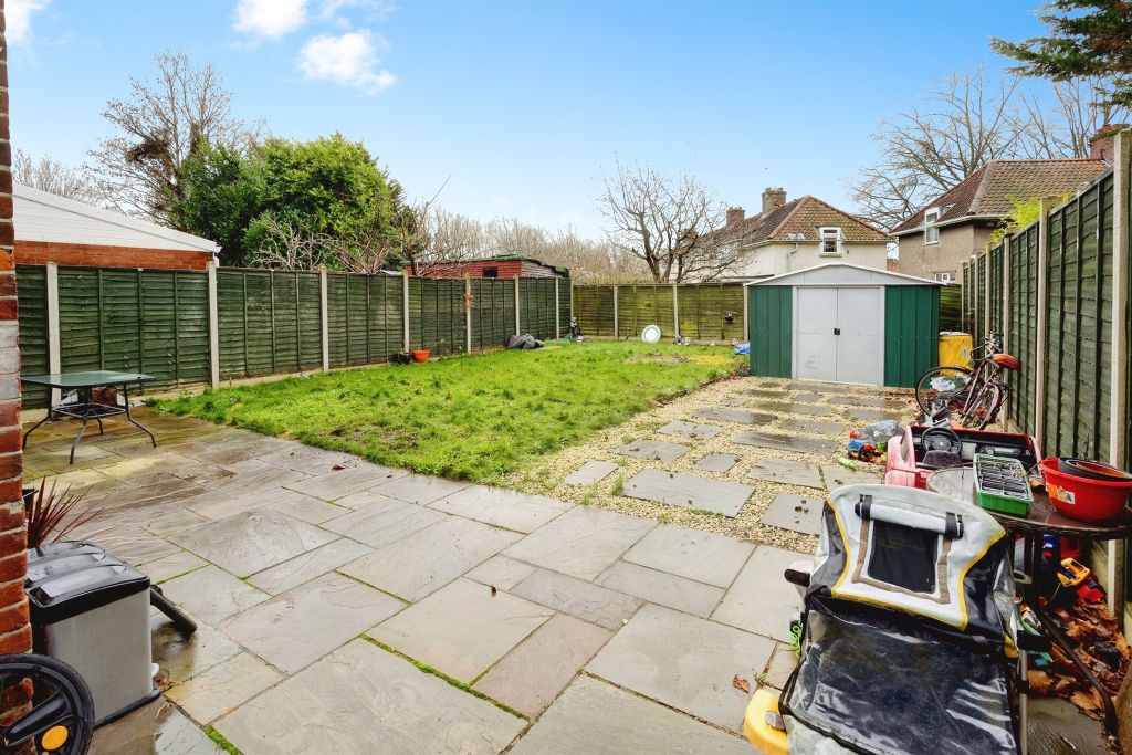 Property photo 2 of 20