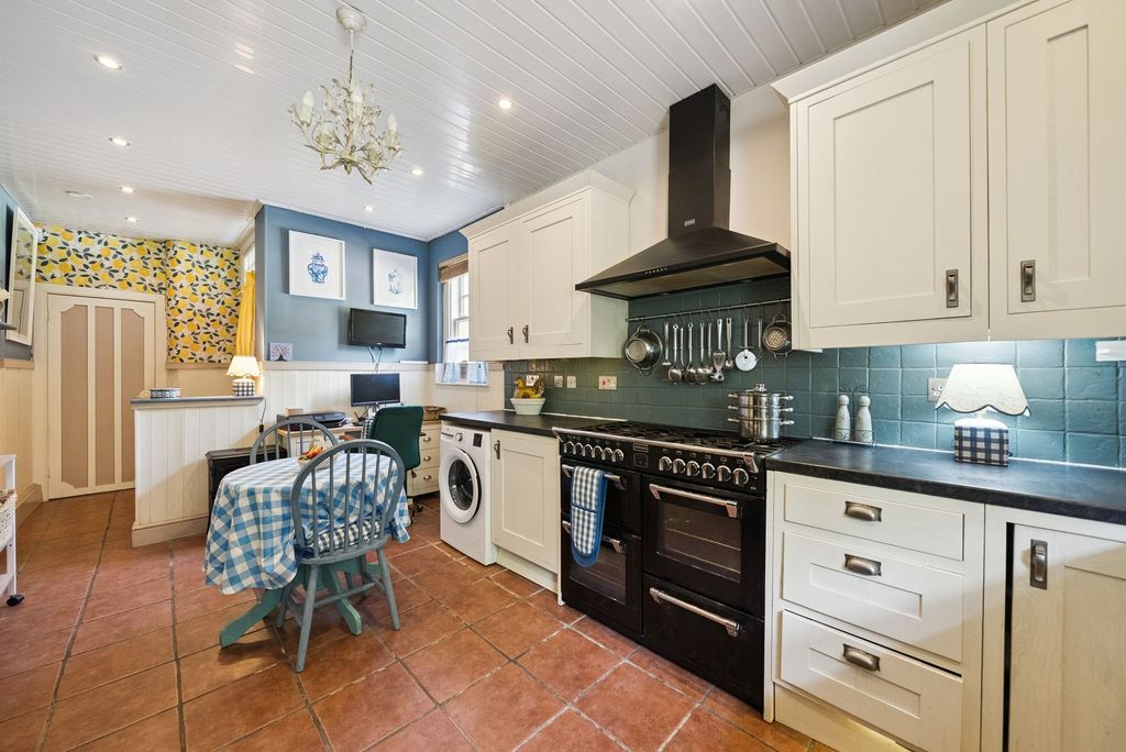 Additional image 14 of 2 bed flat for saleFlat 1 Lagarie House, Torwoodhill Road, Rhu G84