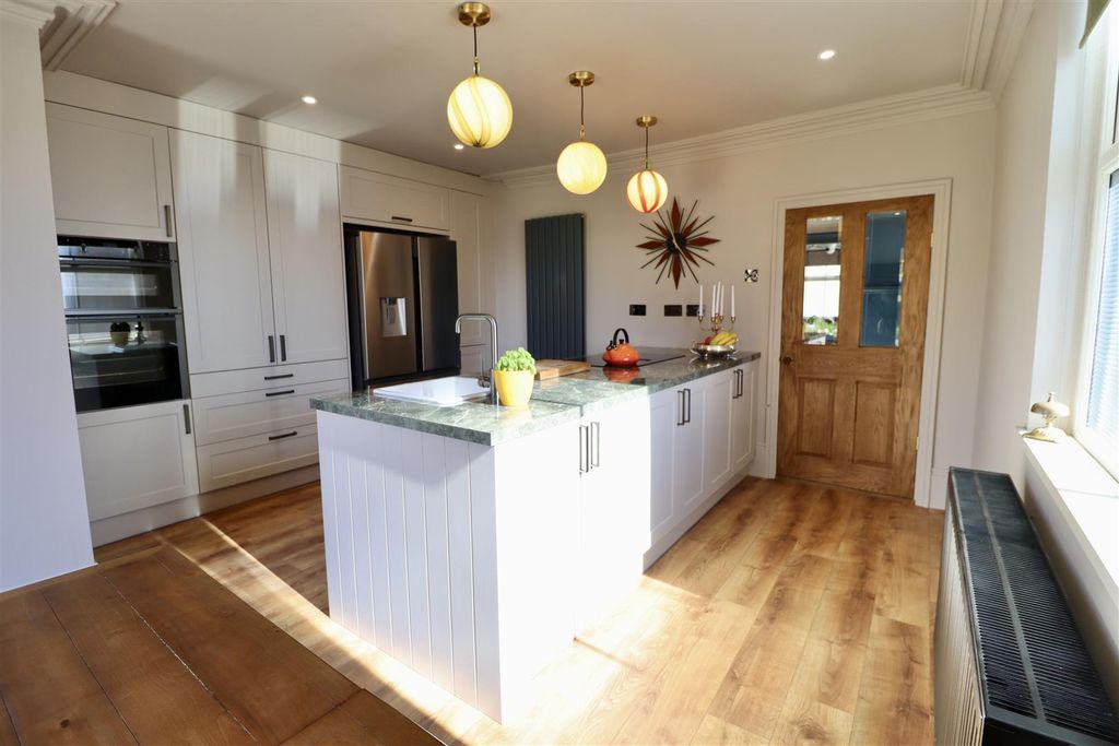 Property photo 2 of 16 Image00015.Jpeg