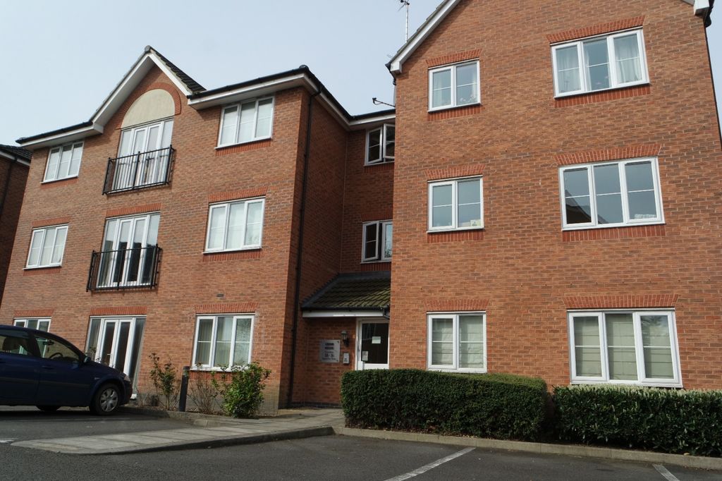 Property photo 2 of 12