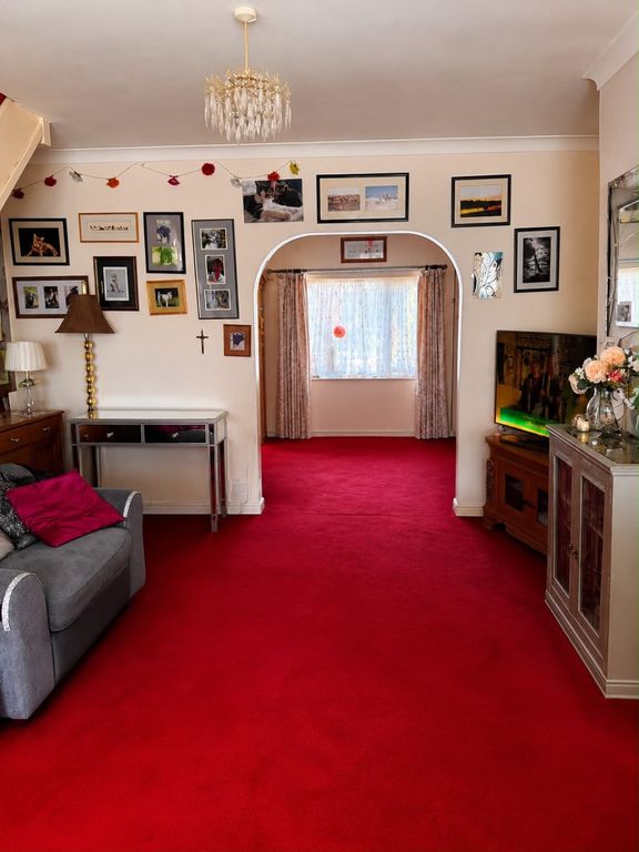 Property photo 2 of 6 5307272