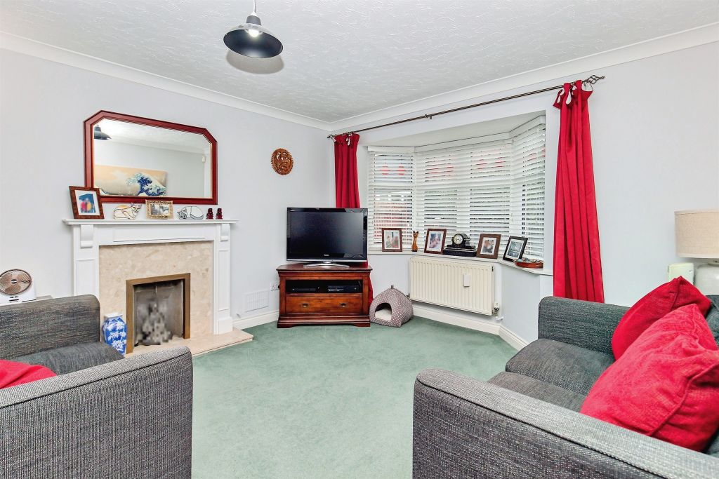 Property photo 3 of 17