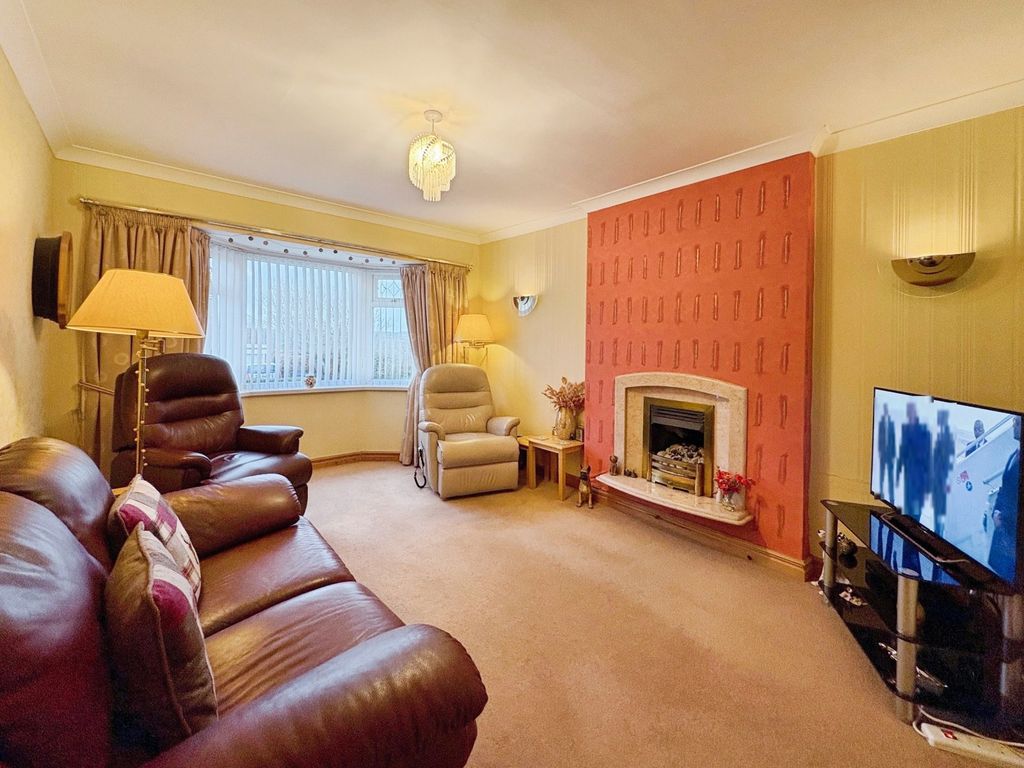 Property photo 3 of 11 Picture No. 17