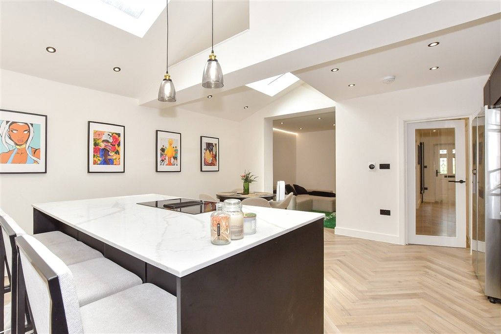 Property photo 3 of 13 Kitchen/Dining Area