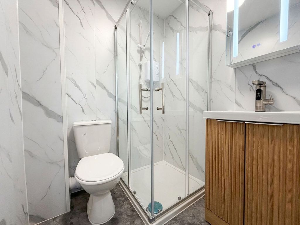 Property photo 2 of 3