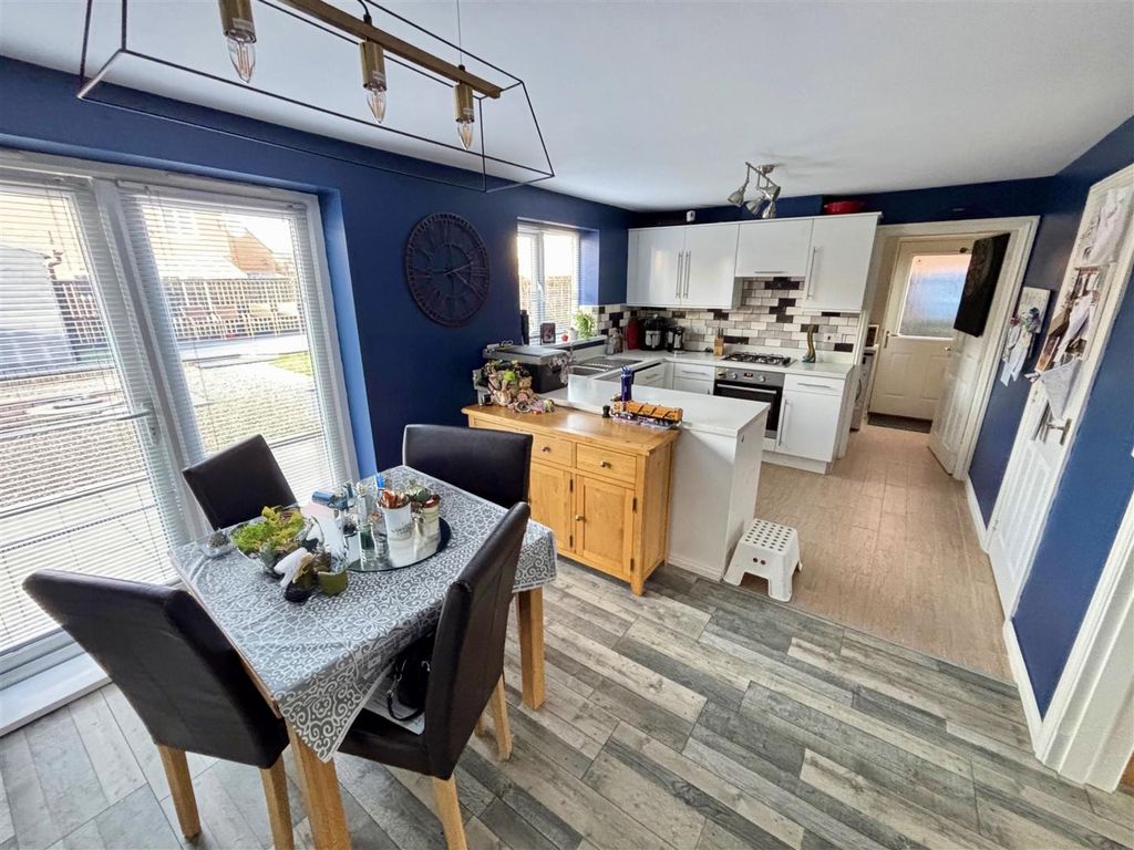 Property photo 2 of 15 Open Plan Kitchen And Dining Room