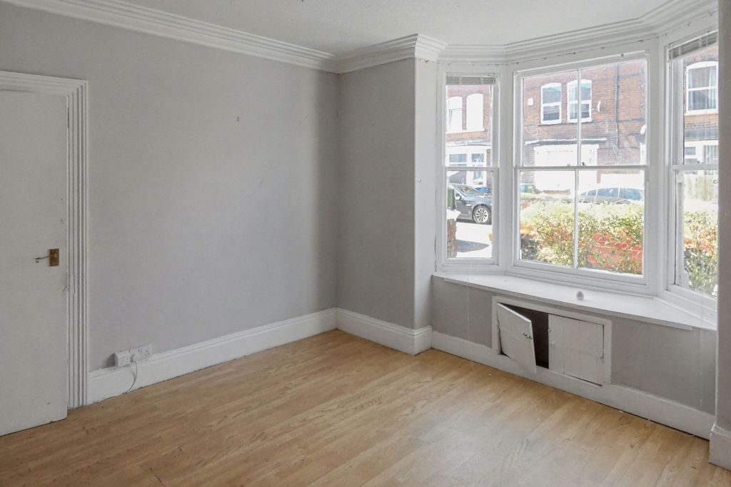 Property photo 2 of 18 12 Cambridge Street, Bridlington, East Riding, Yorkshire, Yo16 4Jz