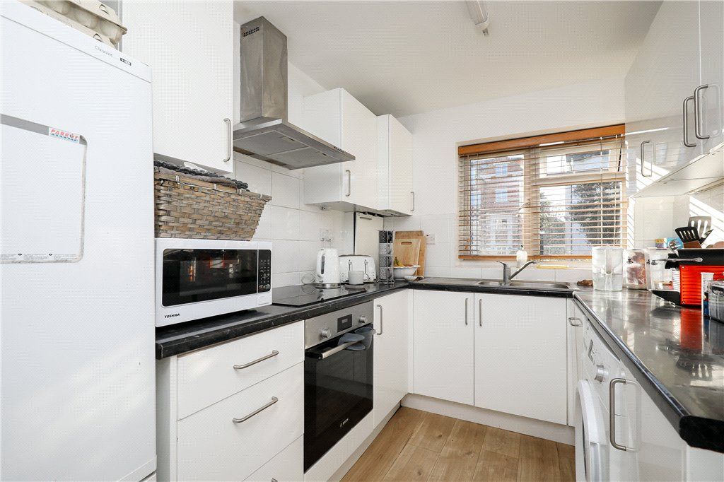 Property photo 2 of 16 Picture No. 27