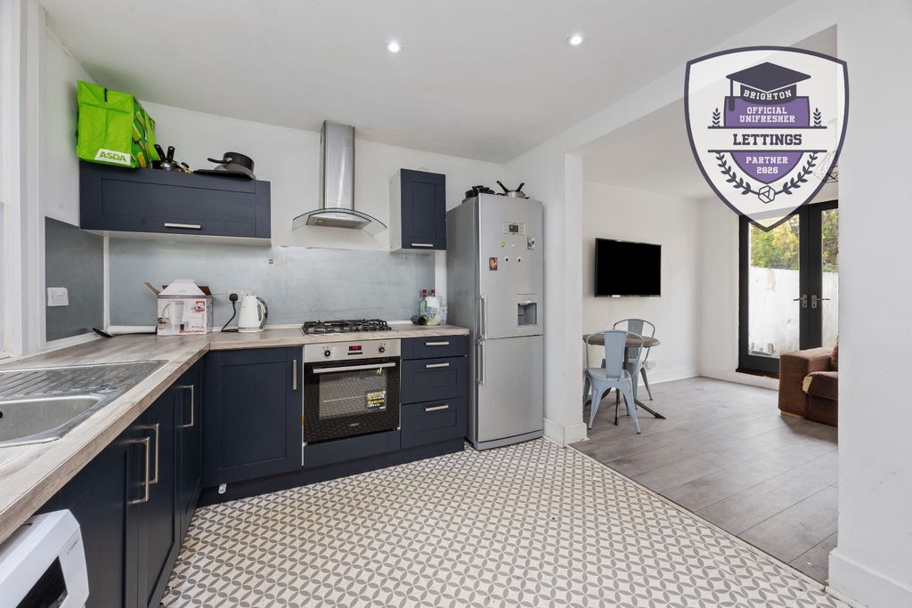Property photo 1 of 15 4629260