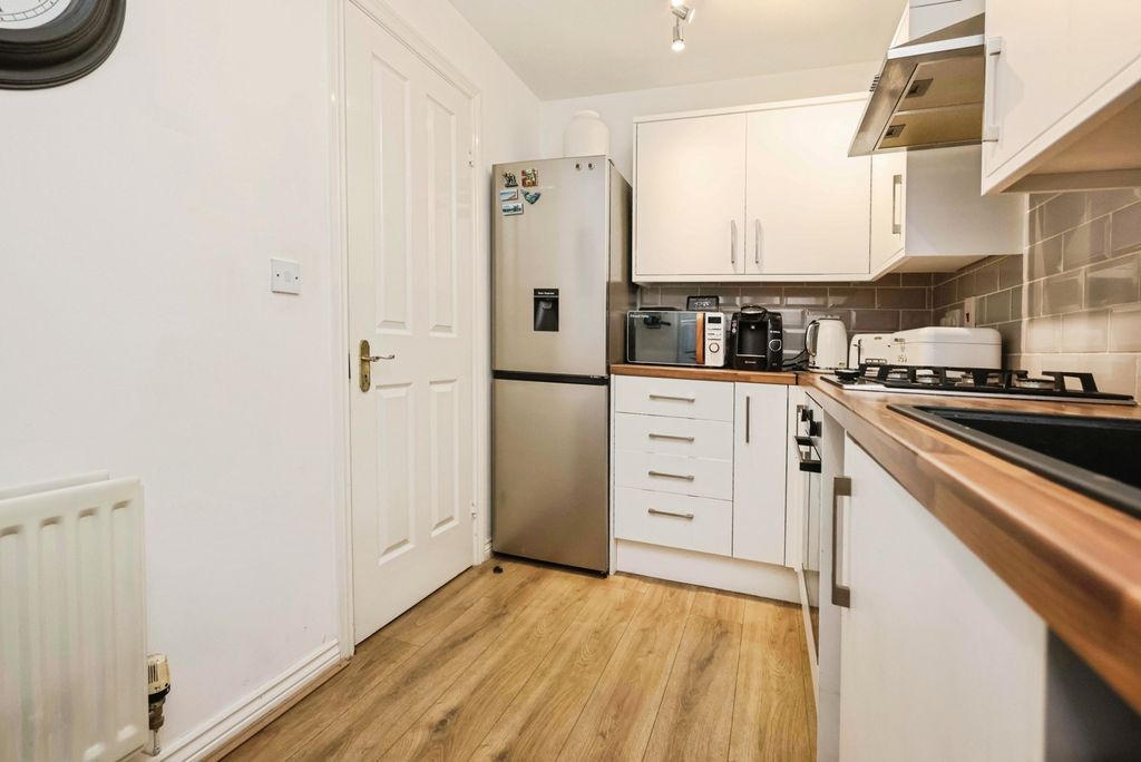 Property photo 2 of 17 Pbox-Img.Jpg