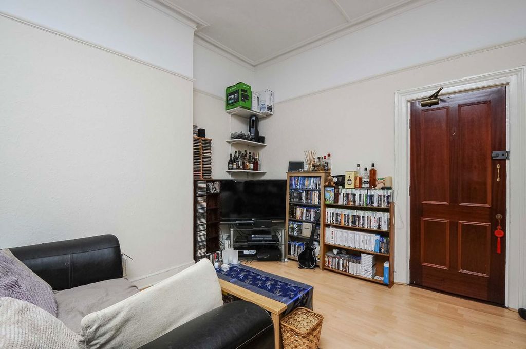 Property photo 2 of 3