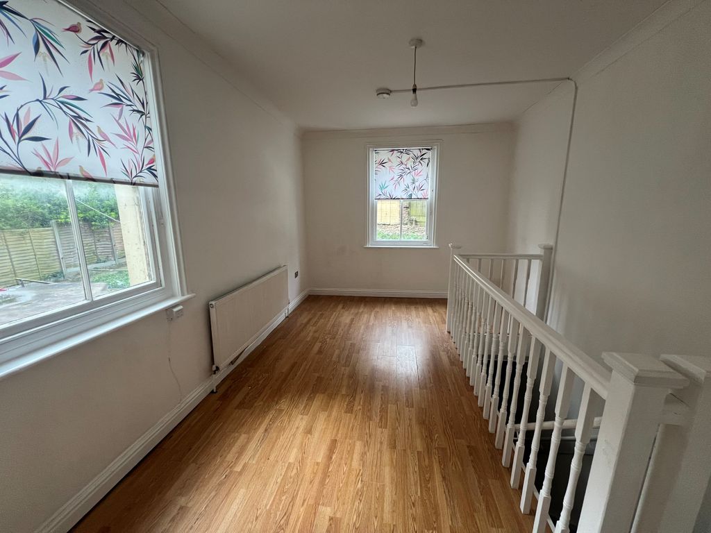 Property photo 2 of 6 Living Room