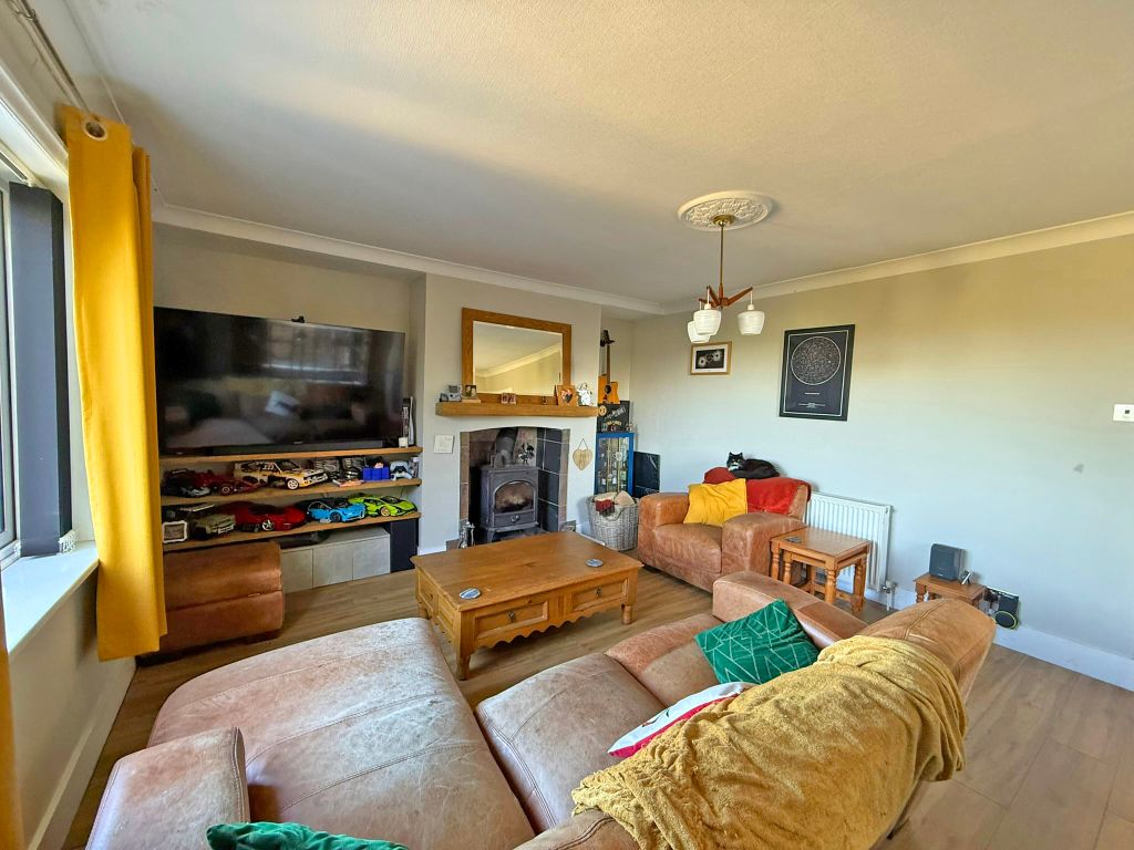 Property photo 3 of 13 Img_9030