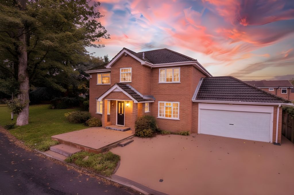 Property photo 1 of 31 Front View Of Property