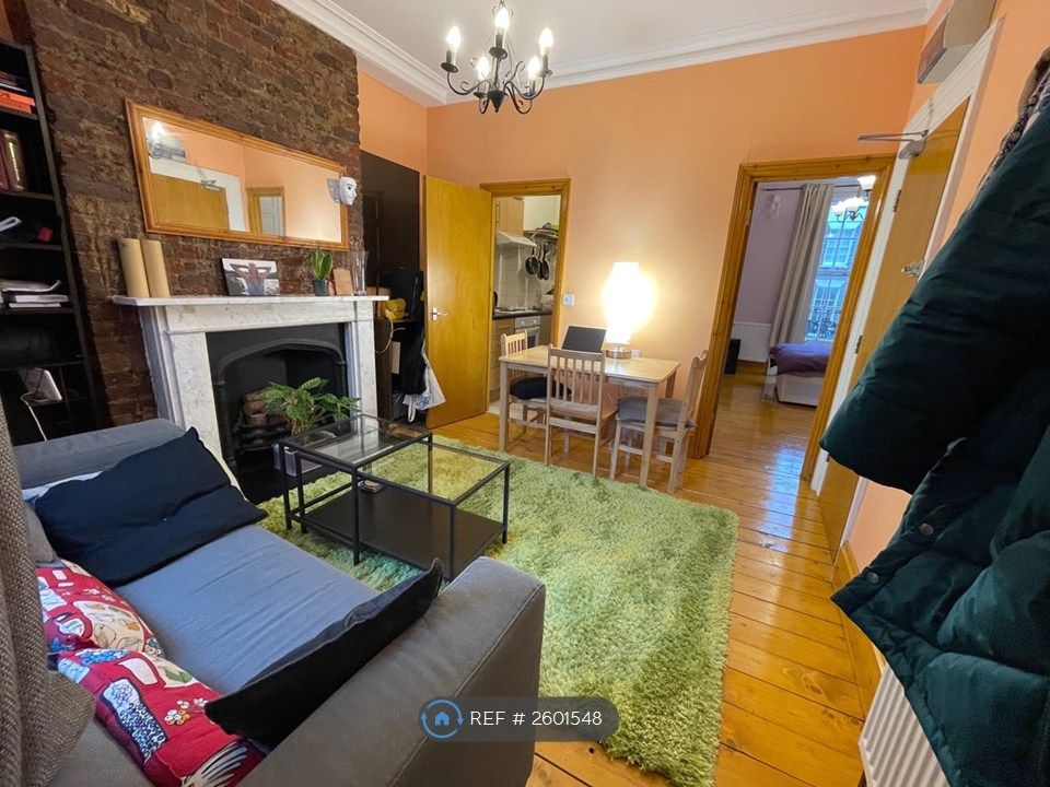 Property photo 1 of 31 Lounge