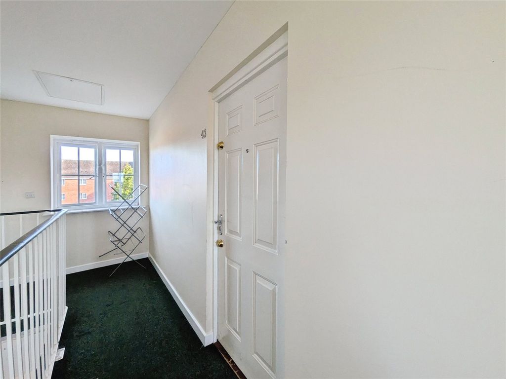 Property photo 3 of 12 Entrance