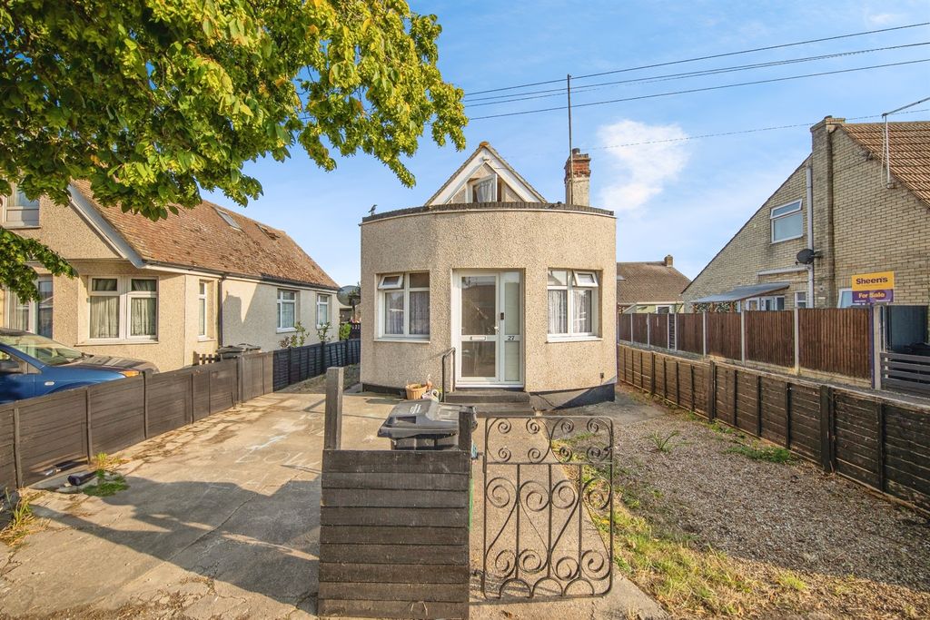 Property photo 1 of 15