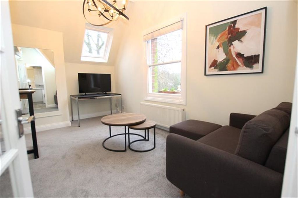 Property photo 1 of 17 (Main)