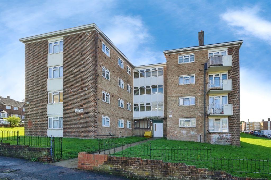 Property photo 1 of 14 Front View