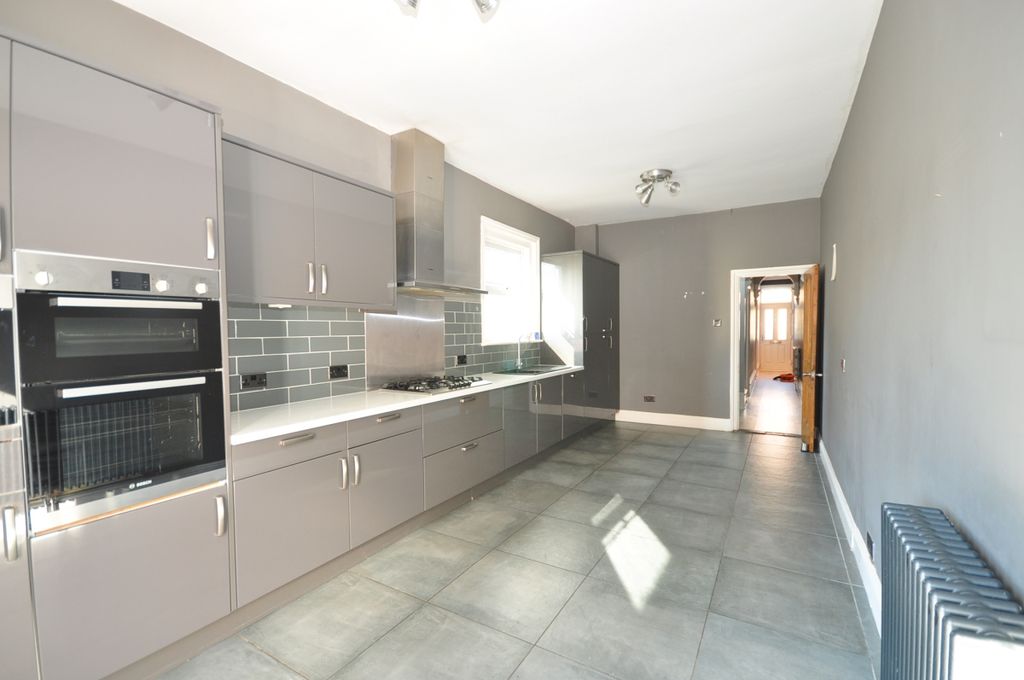 Property photo 3 of 14 Dsc_5301