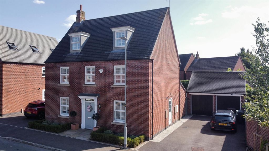 Property photo 1 of 36 1