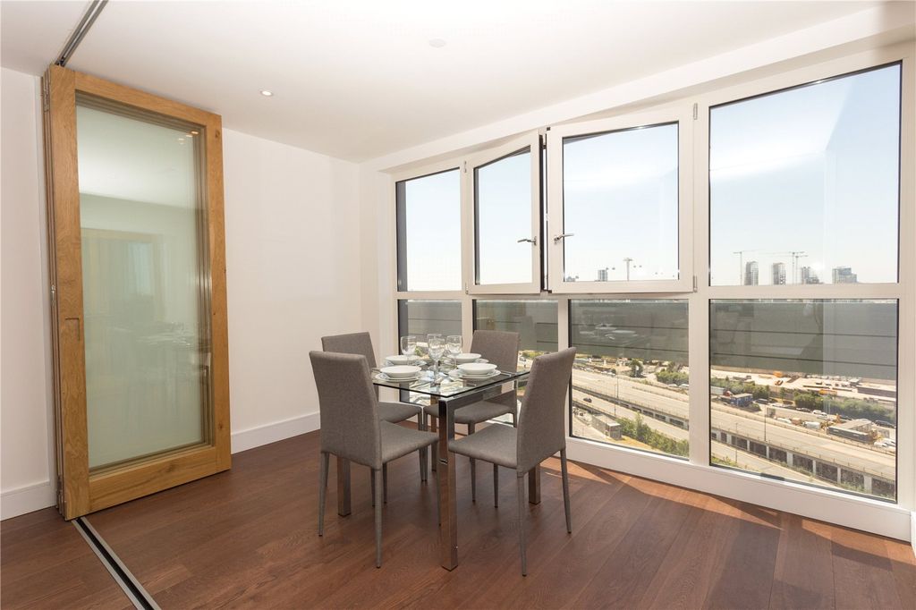 Property photo 3 of 13 Picture No. 04