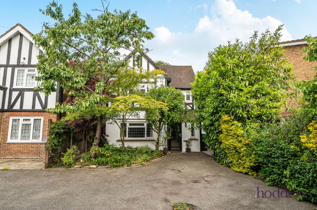 Property photo 1 of 23 774Fa929-4687-4ce...