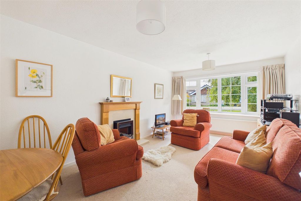 Property photo 2 of 12 Cam04454G0-Pr0017-Still003.Jpg