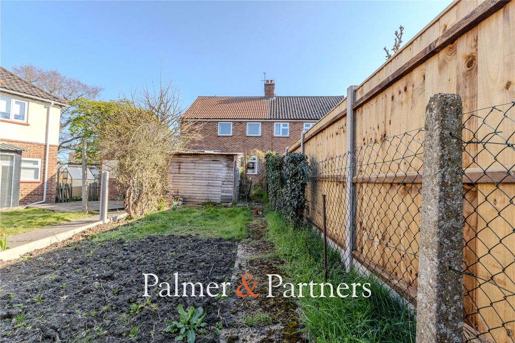 Property photo 2 of 15 Picture No. 18