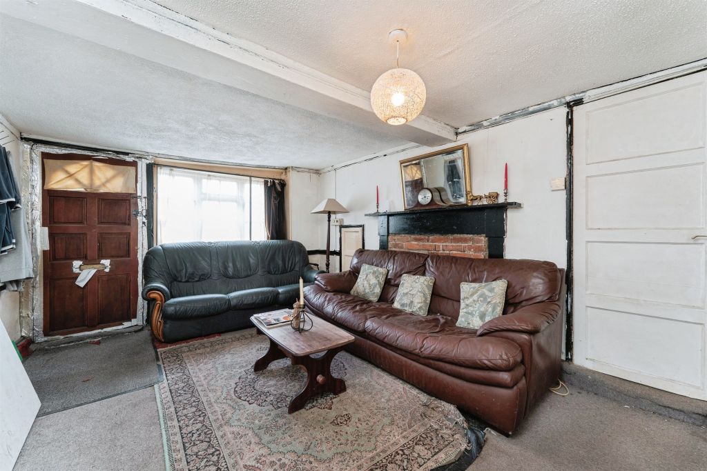 Property photo 3 of 13