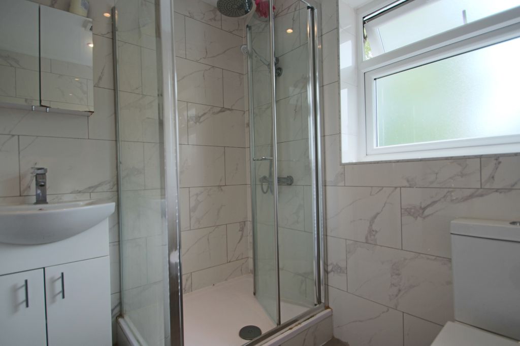 Property photo 3 of 6 Gallery