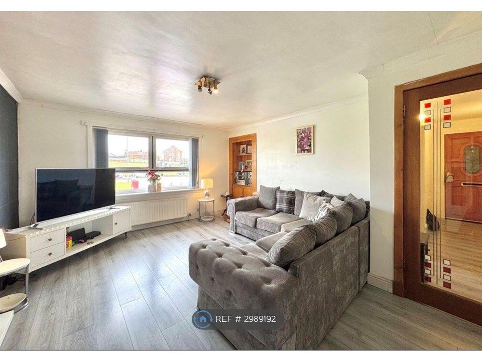 Property photo 3 of 15 Living Room